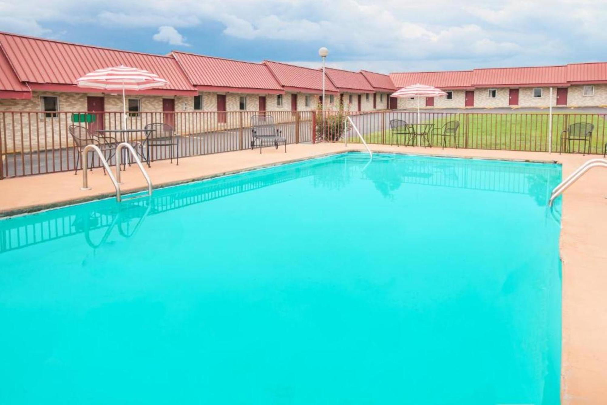Ozark Junction Mountain View By Oyo Motel Exterior foto